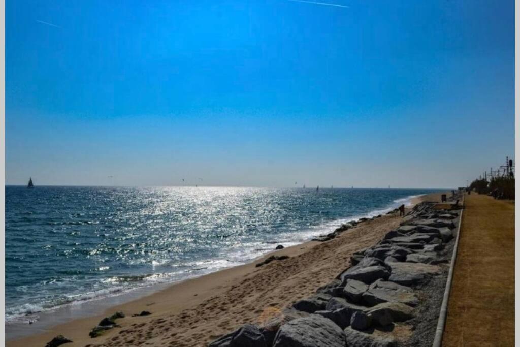 Residencial Costamar Next Bcn, 50M Beach With Swimming Pool Cabrera de Mar Luaran gambar